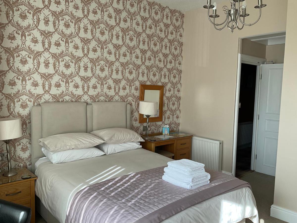 Glenora Guest House Уитби Экстерьер фото