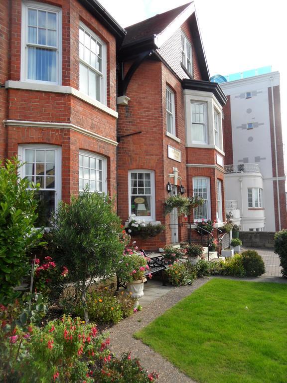 Glenora Guest House Уитби Экстерьер фото