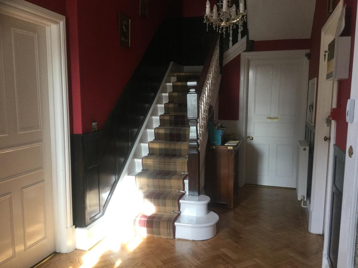 Glenora Guest House Уитби Экстерьер фото