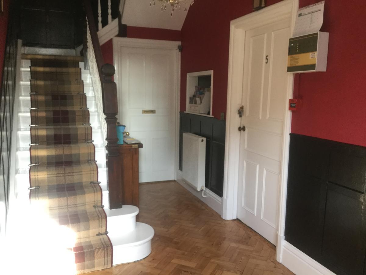 Glenora Guest House Уитби Экстерьер фото